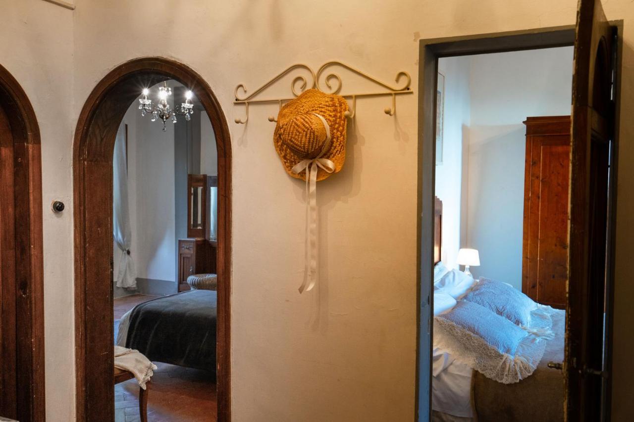 Alloggi In Villa Storica Pescia Exteriör bild