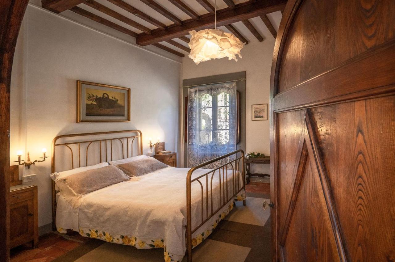 Alloggi In Villa Storica Pescia Exteriör bild