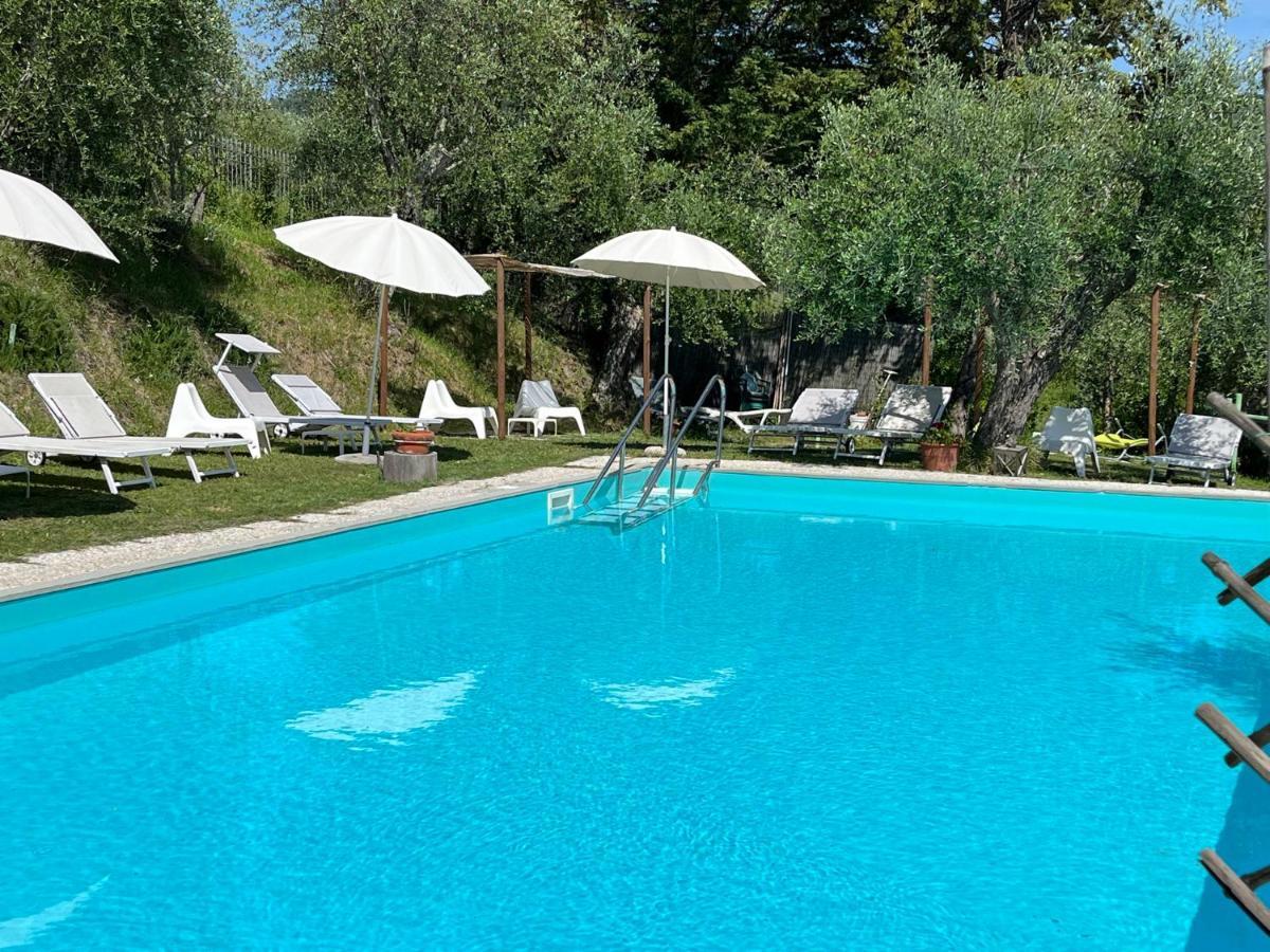 Alloggi In Villa Storica Pescia Exteriör bild