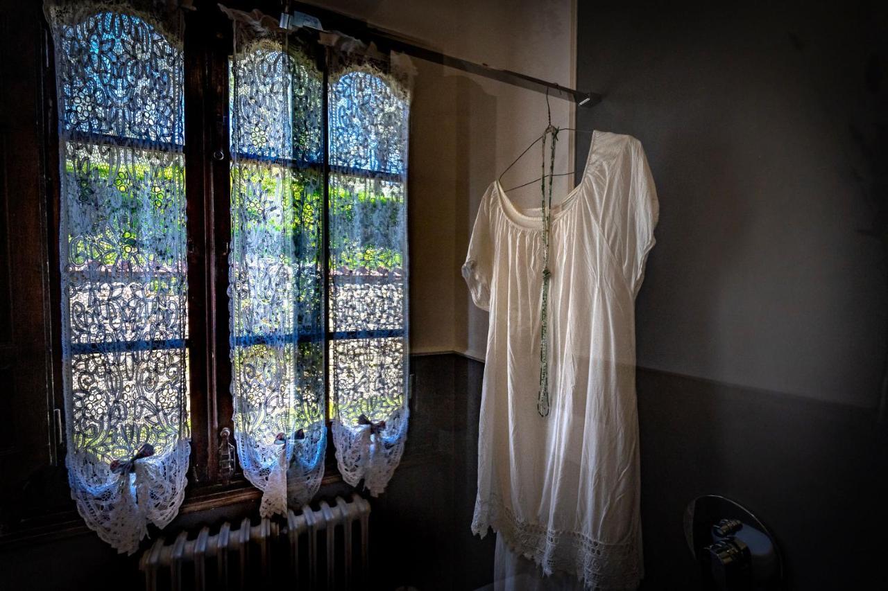 Alloggi In Villa Storica Pescia Exteriör bild