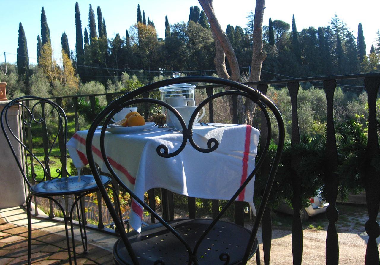 Alloggi In Villa Storica Pescia Exteriör bild